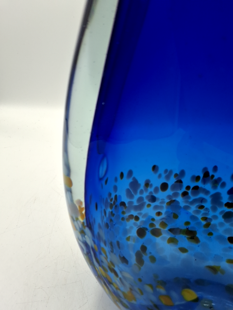 Blå glas vase